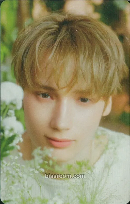 Huening Kai Act: Tomorrow Photocard - TOMORROW X TOGETHER - TOMORROW X TOGETHER K-pop photocard
