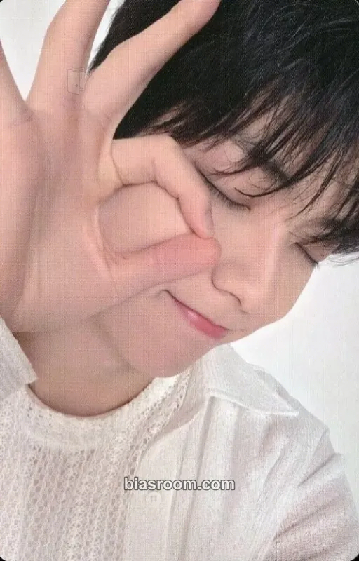 Soobin Act: Tomorrow Photocard - TOMORROW X TOGETHER - TOMORROW X TOGETHER K-pop photocard