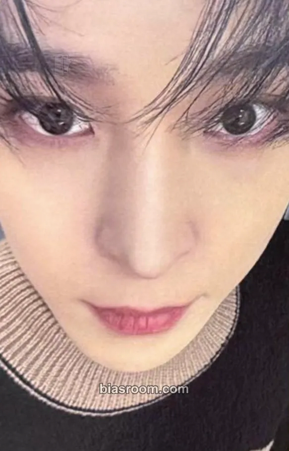 Yunho GOLDEN HOUR : Part.2 Photocard - ATEEZ - ATEEZ K-pop photocard