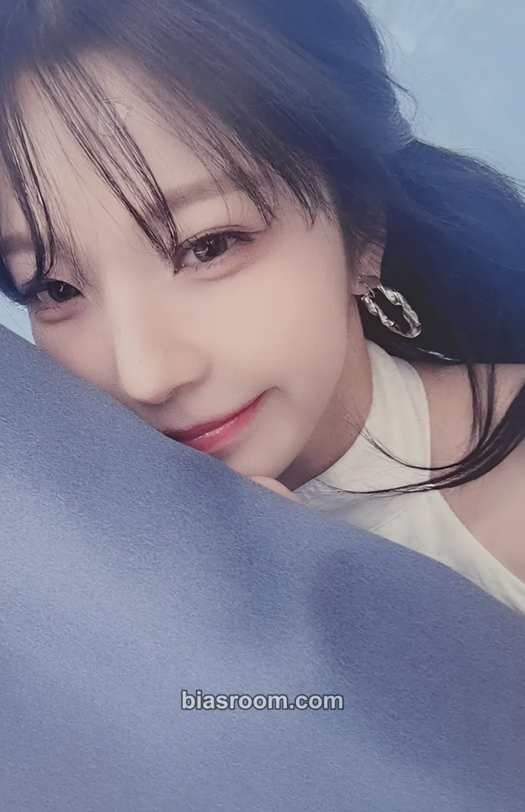 Jiheon From Our 20s Photocard - fromis_9 - fromis_9 K-pop photocard