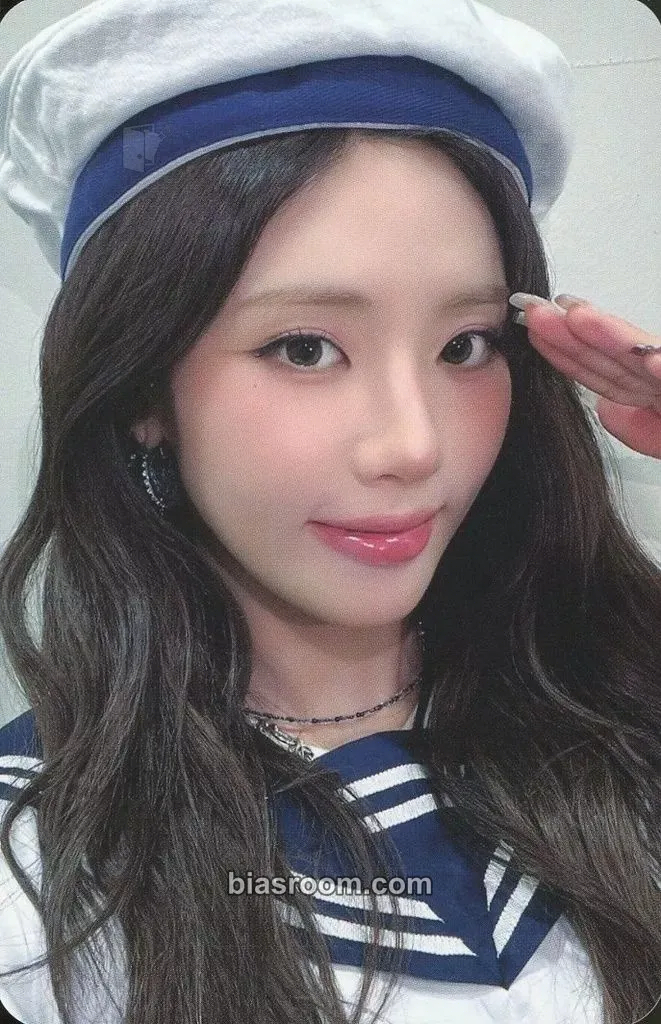 Jiwon From Our 20s Photocard - fromis_9 - fromis_9 K-pop photocard