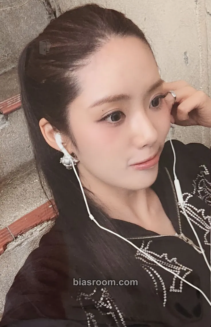 Jiwon From Our 20s Photocard - fromis_9 - fromis_9 K-pop photocard