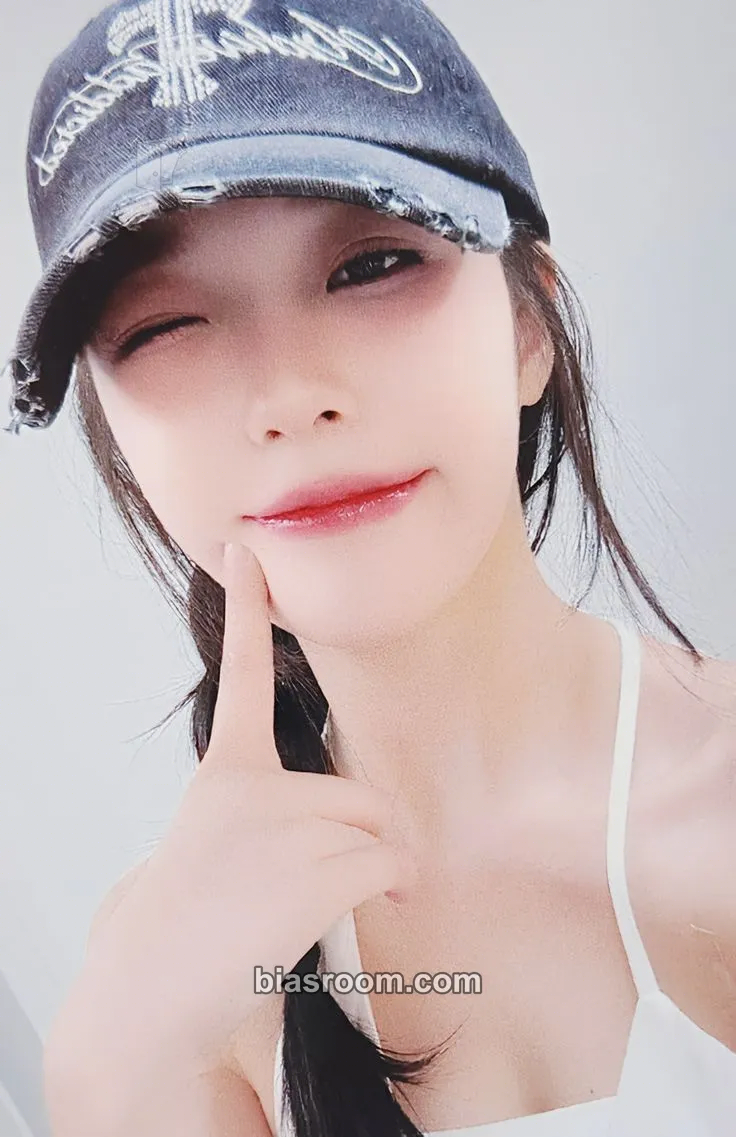 Jiheon From Our 20s Photocard - fromis_9 - fromis_9 K-pop photocard