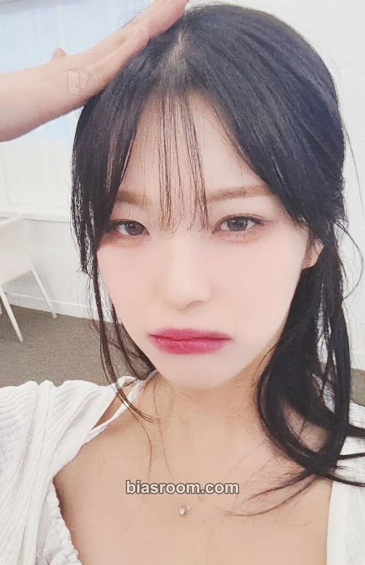 Jiheon From Our 20s Photocard - fromis_9 - fromis_9 K-pop photocard