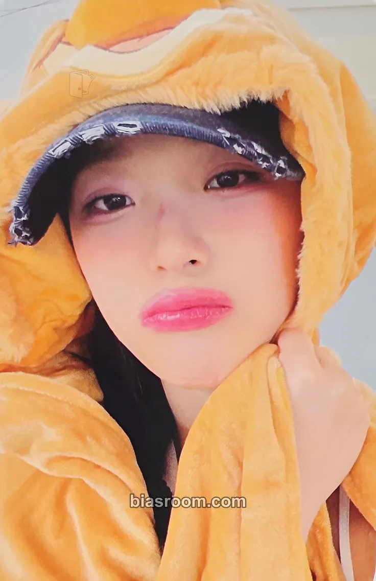 Jiheon From Our 20s Photocard - fromis_9 - fromis_9 K-pop photocard