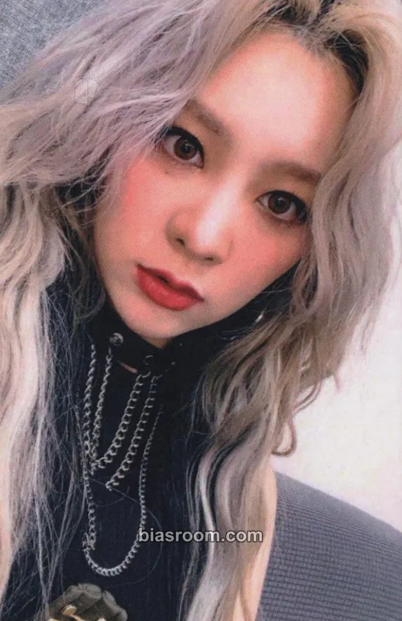 Yiyeon Re-Original Photocard - BVNDIT - BVNDIT K-pop photocard