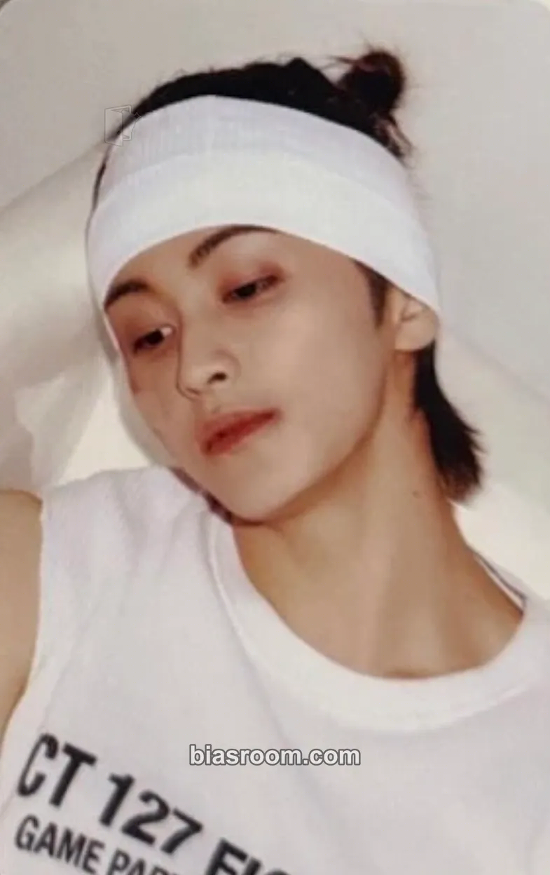 Mark 2025 Season’s Greetings Photocard - NCT 127 - NCT 127 K-pop photocard