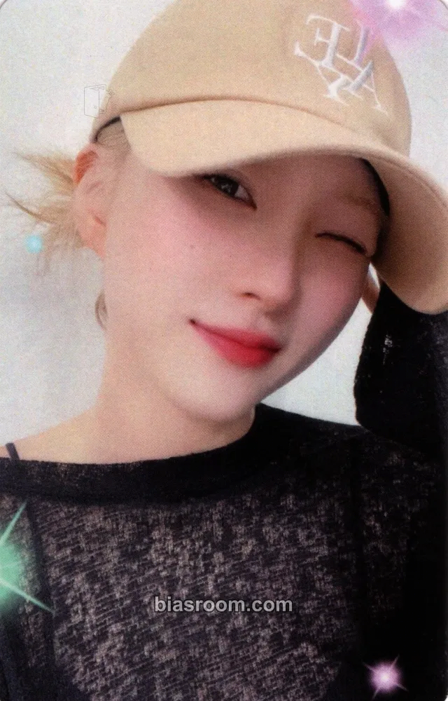 SuA The 1st FanCon Photocard - Dreamcatcher - Dreamcatcher K-pop photocard