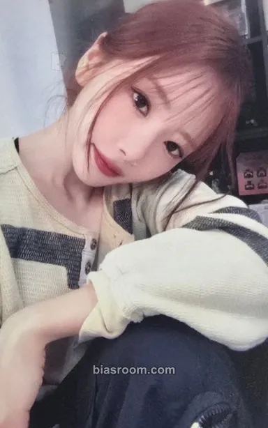 JiU Playlist #You are you Photocard - Dreamcatcher - Dreamcatcher K-pop photocard