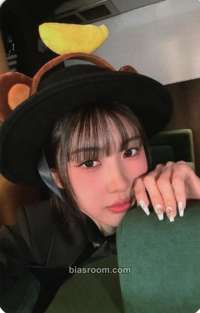 Yoohyeon Playlist #You are you Photocard - Dreamcatcher - Dreamcatcher K-pop photocard