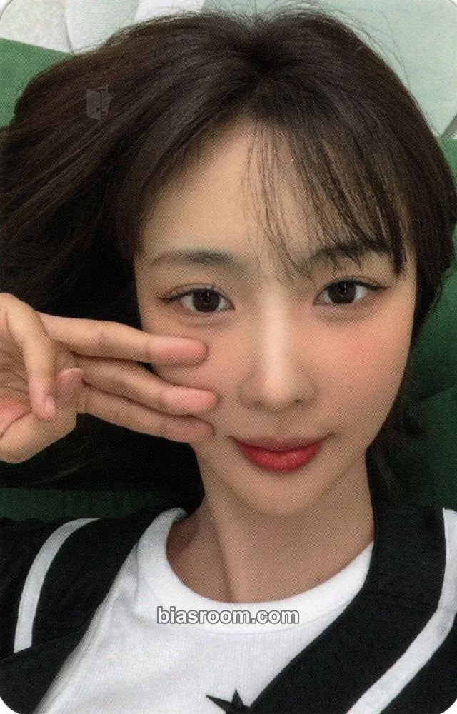 Yoohyeon Playlist #You are you Photocard - Dreamcatcher - Dreamcatcher K-pop photocard