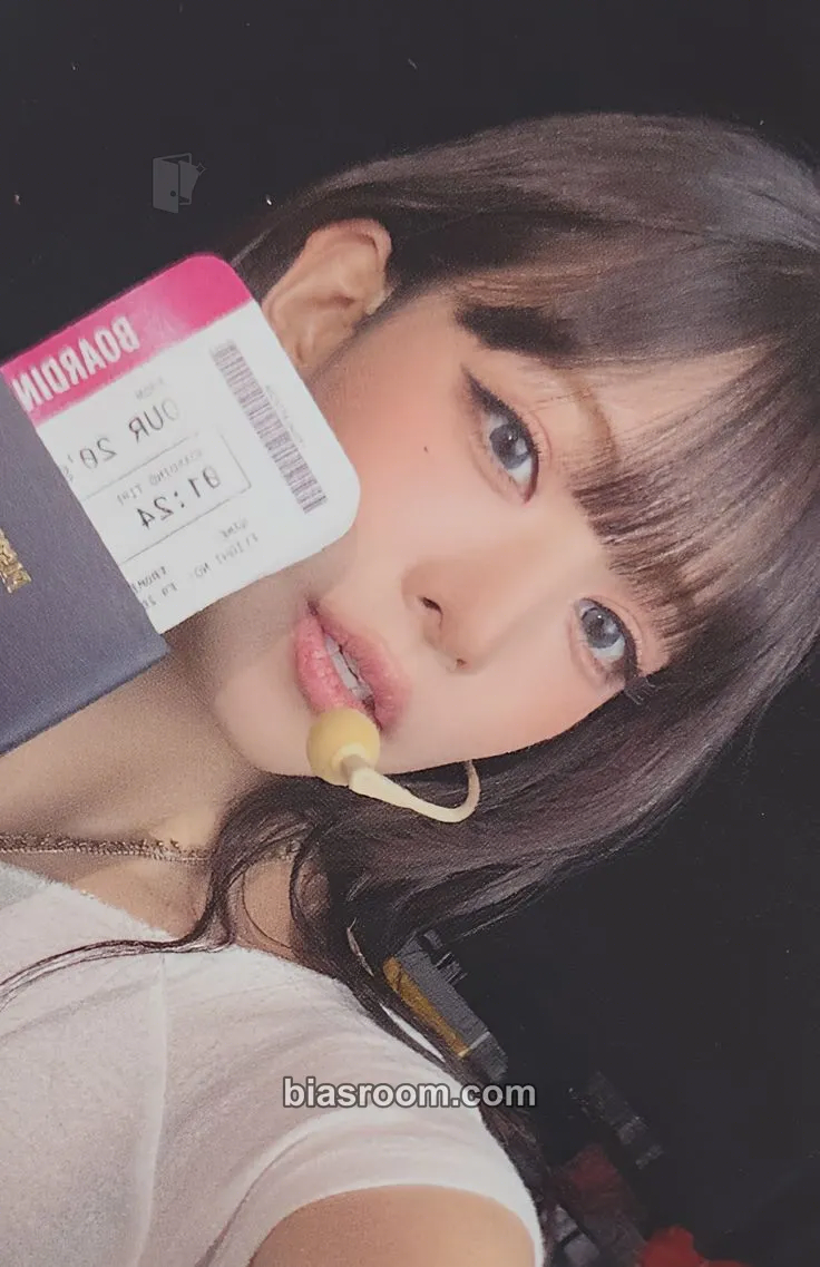 Chaeyoung From Our 20s Photocard - fromis_9 - fromis_9 K-pop photocard