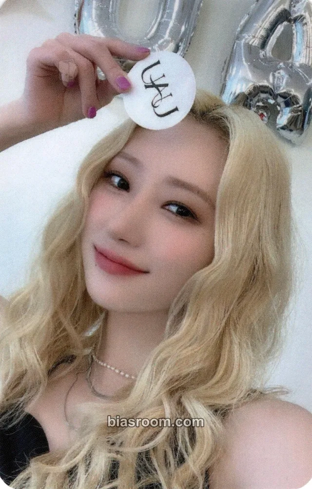 SuA Playlist #You are you Photocard - Dreamcatcher - Dreamcatcher K-pop photocard