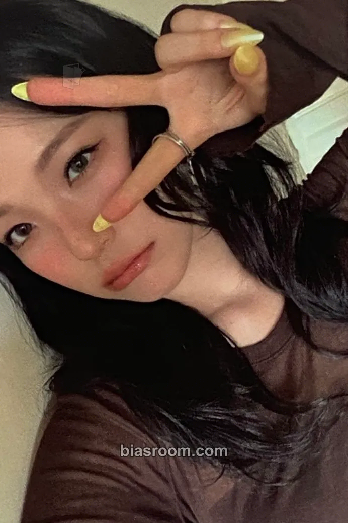 Jiheon From Our 20s Photocard - fromis_9 - fromis_9 K-pop photocard