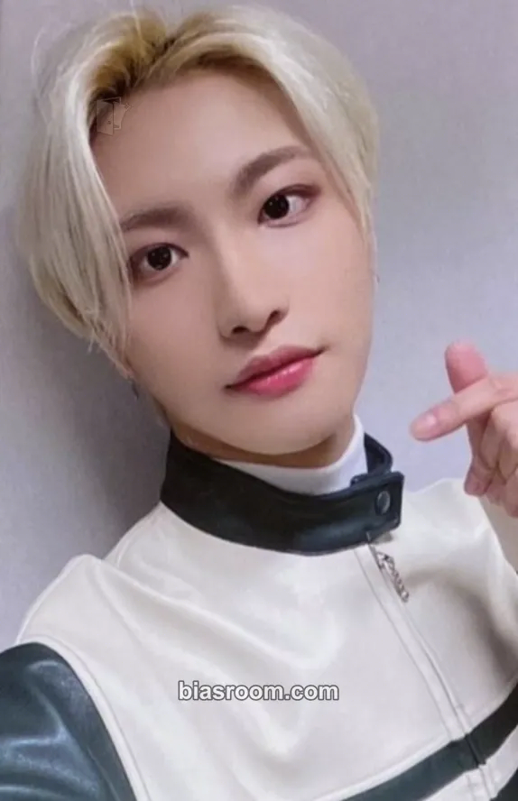 Seonghwa SPIN OFF : FROM THE WITNESS Photocard - ATEEZ - ATEEZ K-pop photocard