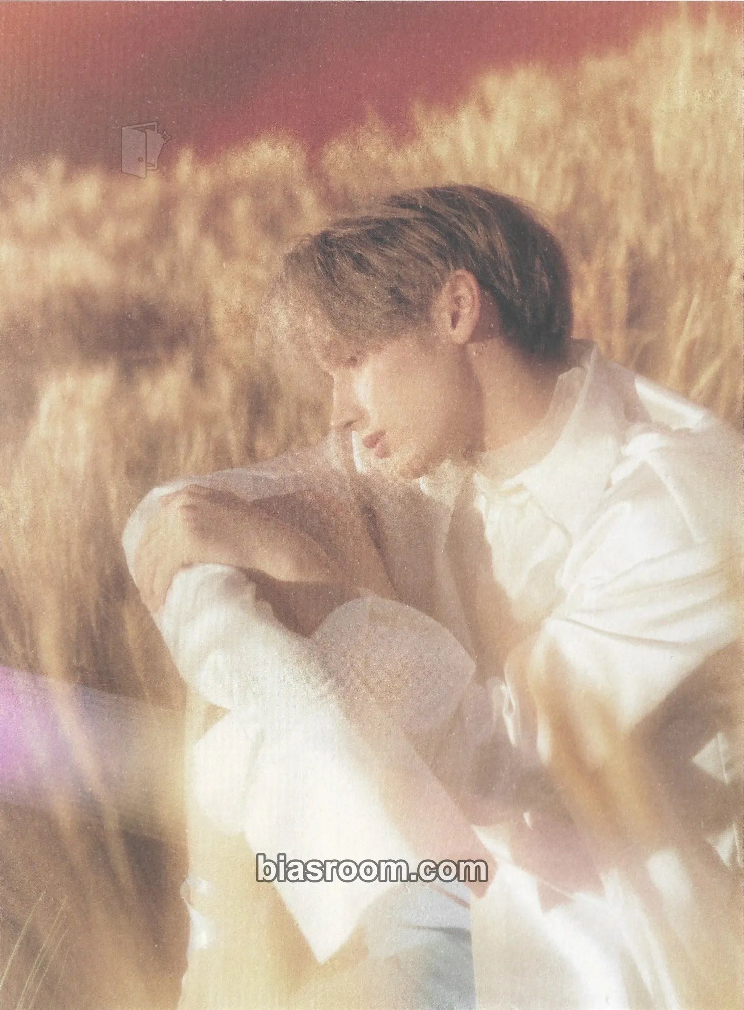 Huening Kai Minisode 3: Tomorrow Photocard - TOMORROW X TOGETHER - TOMORROW X TOGETHER K-pop photocard