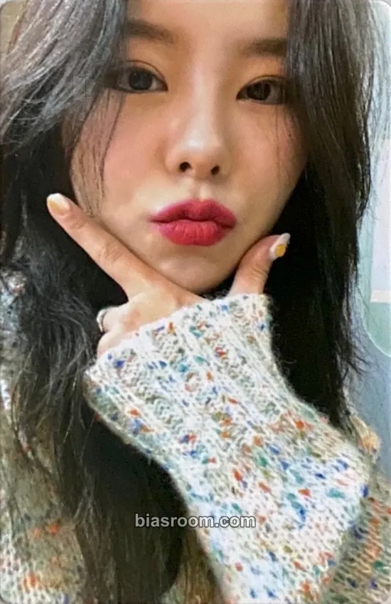 Wheein WAW Photocard - MAMAMOO - MAMAMOO K-pop photocard
