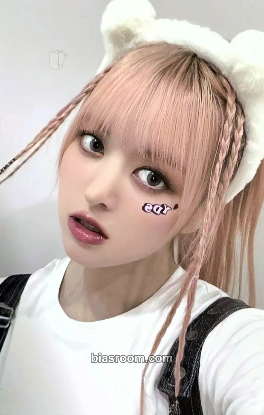 Lily Expérgo Photocard - NMIXX - NMIXX K-pop photocard