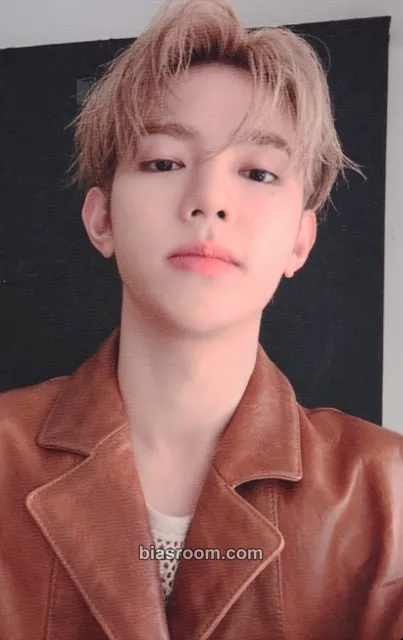 Hao L'Officiel China February 2024 Issue Photocard - ZEROBASEONE - ZEROBASEONE K-pop photocard