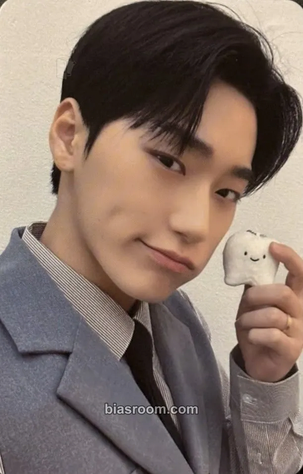 San GOLDEN HOUR : Part.2 Photocard - ATEEZ - ATEEZ K-pop photocard