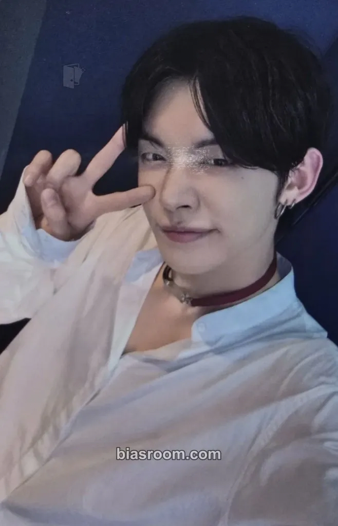 Yeonjun The Star Chapter: Sanctuary Photocard - TOMORROW X TOGETHER - TOMORROW X TOGETHER K-pop photocard