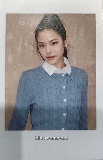 Mai Dear. naya, From. izna Photocard - izna - izna K-pop photocard