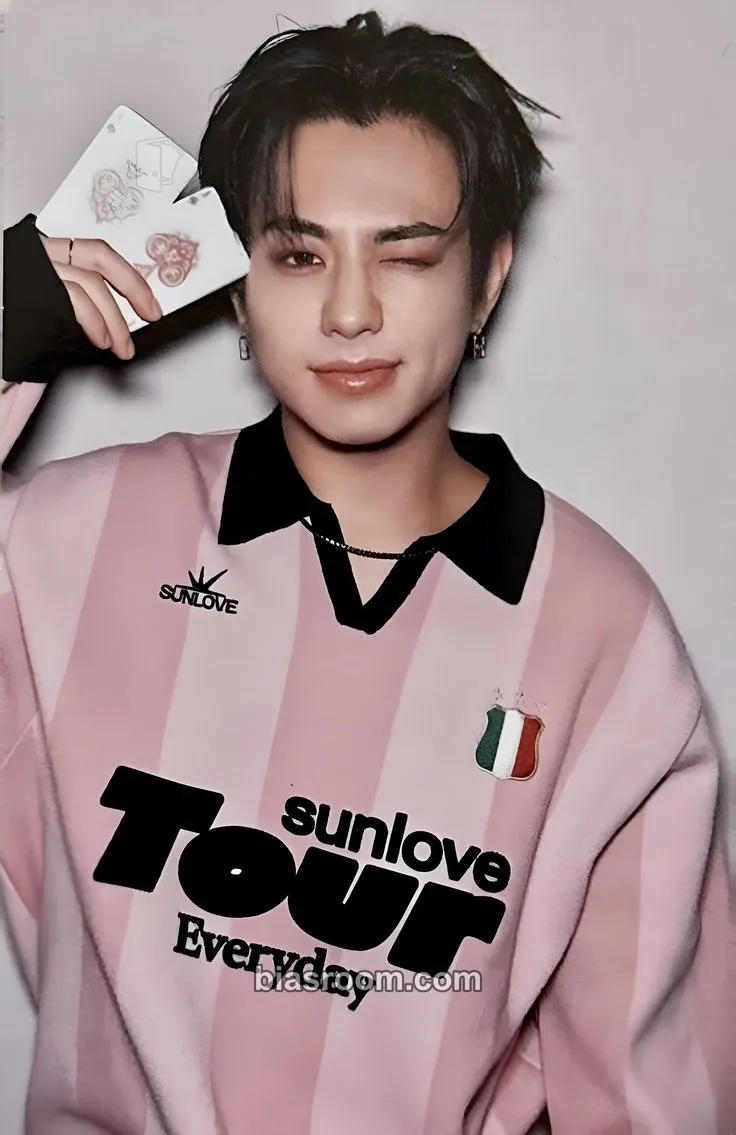Keita Target: ME Photocard - EVNNE - EVNNE K-pop photocard
