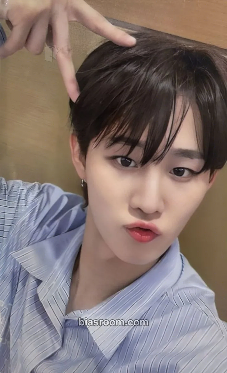 Ji Yunseo EVNNE: Target: ME Pop Up Store and Cafe Photocard - EVNNE - EVNNE K-pop photocard