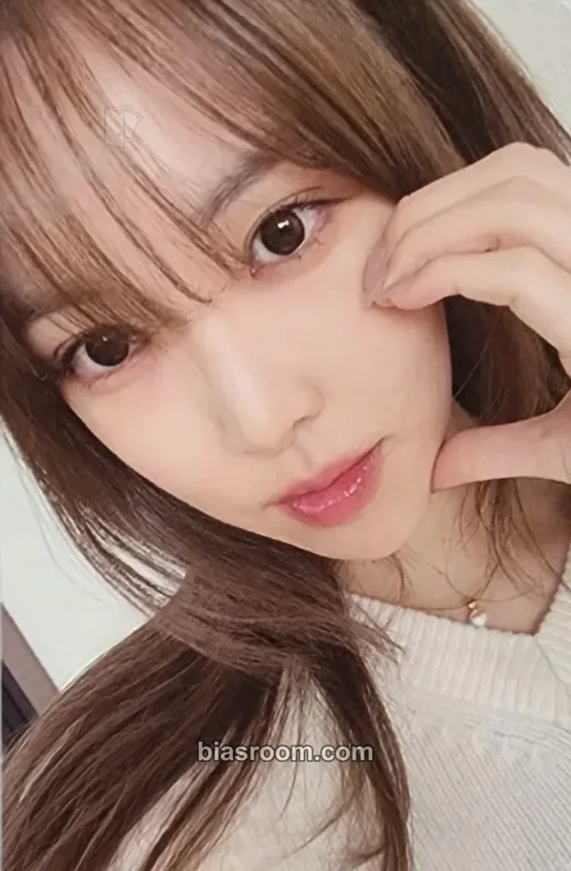 Yuju - Yuju - O Album album photocard B version