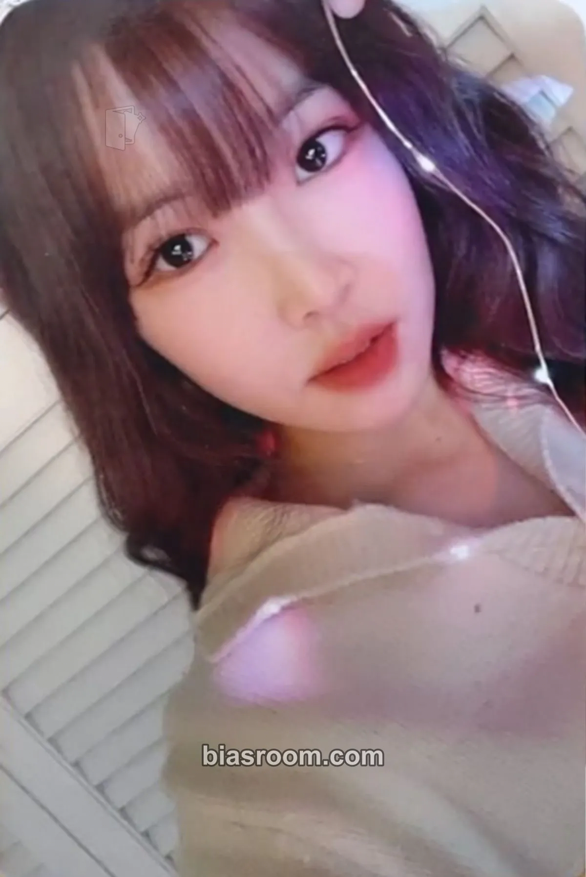 Yuju Luvu 1st generation official fanclub kit Photocard - Yuju K-pop photocard