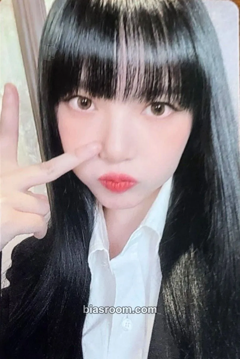 Yerin Yerin 1st Fanmeeting “Login” Photocard - Yerin K-pop photocard