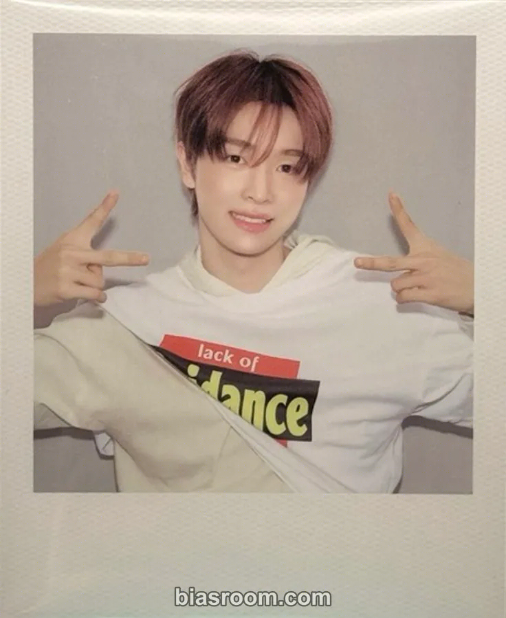 Sungchan 2026 Season's Greetings Photocard - RIIZE - RIIZE K-pop photocard