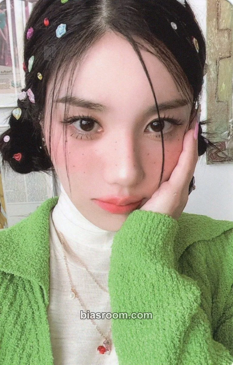 Kwon Eunbi 2023 SEASON’S GREETINGS Photocard - Kwon Eunbi K-pop photocard