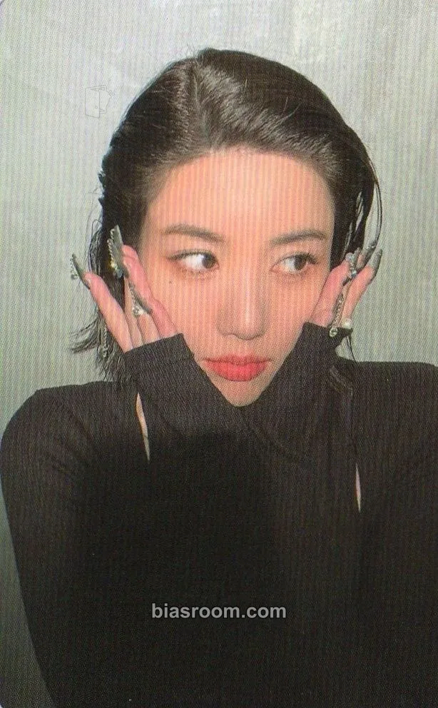 Kwon Eunbi Color Photocard - Kwon Eunbi K-pop photocard