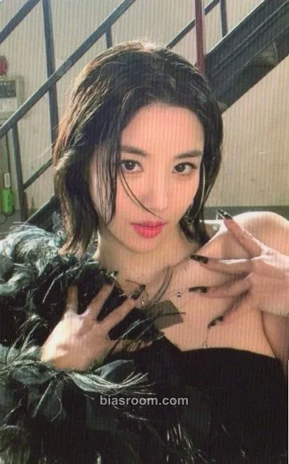 Kwon Eunbi Color Photocard - Kwon Eunbi K-pop photocard