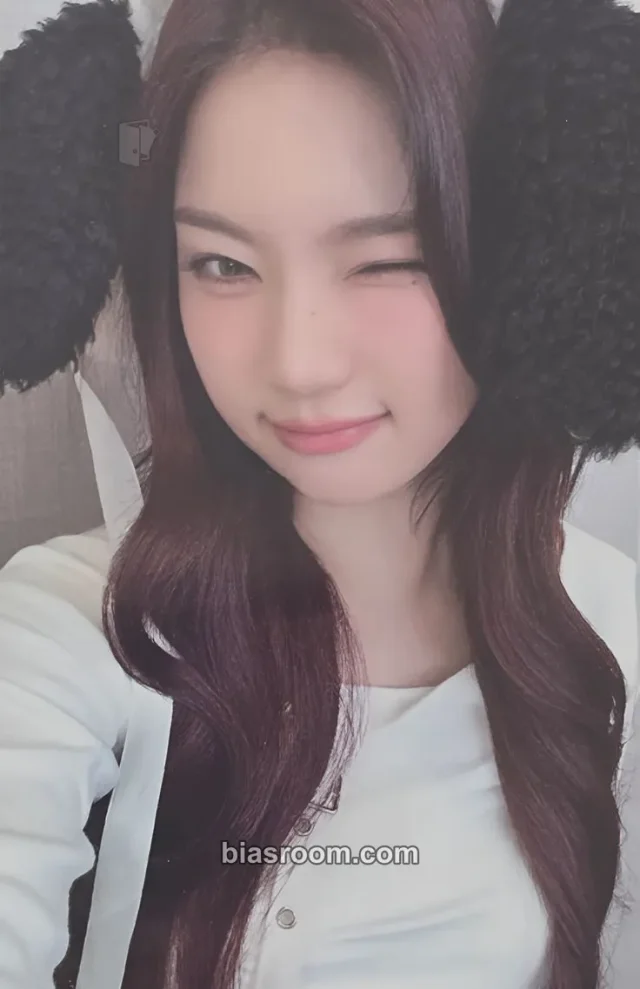 STAYC - Isa - S Album bebe version broadcast