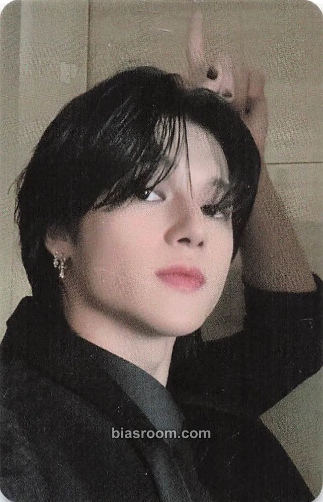 Wooyoung GOLDEN HOUR : Part.2 Photocard - ATEEZ - ATEEZ K-pop photocard