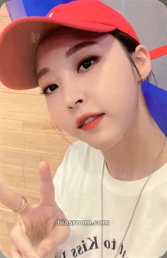 Moonbyul WAW Photocard - MAMAMOO - MAMAMOO K-pop photocard