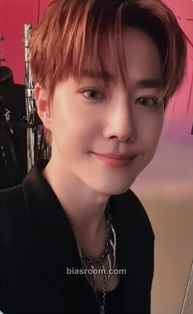 EXO - Suho - EXO POP-UP [REVERXE THE WORLD] Event purchase benefit 50k won pop-up store pop-up exclusive