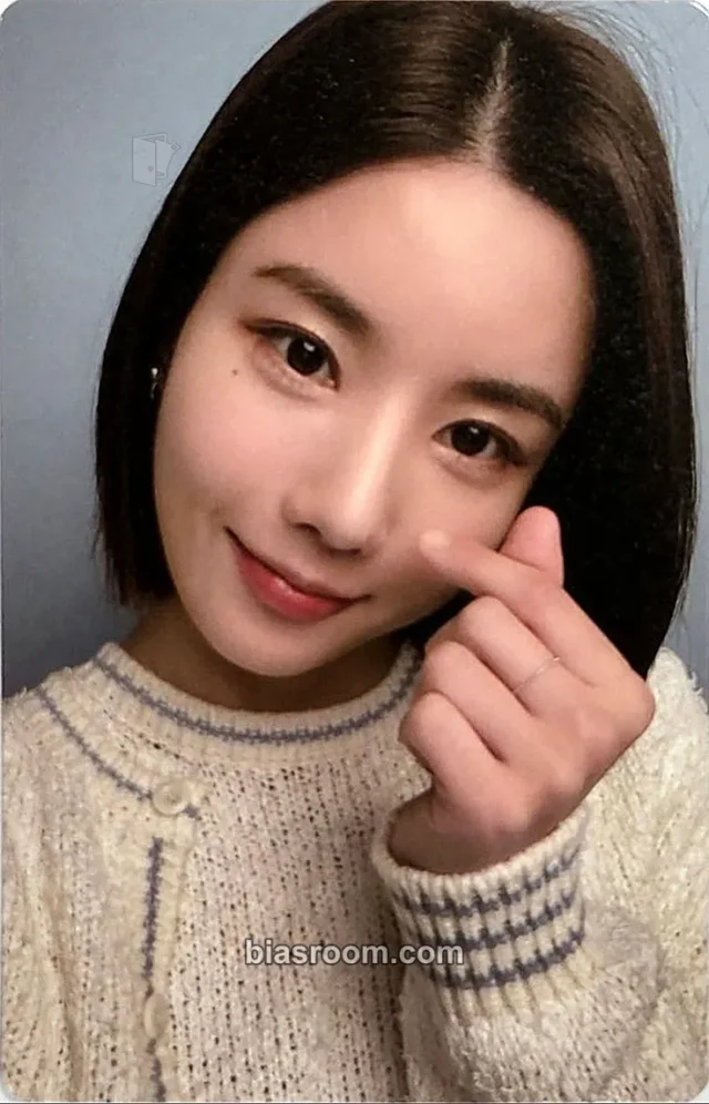 Kwon Eunbi - Kwon Eunbi - Color Album m2u round 1