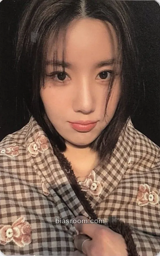 Kwon Eunbi Color Photocard - Kwon Eunbi K-pop photocard