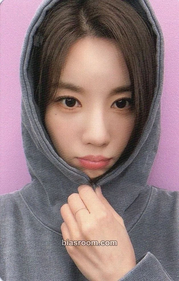 Kwon Eunbi Color Photocard - Kwon Eunbi K-pop photocard