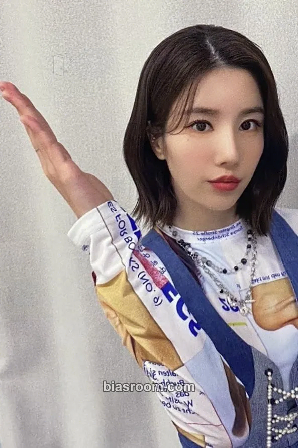 Kwon Eunbi Color Photocard - Kwon Eunbi K-pop photocard