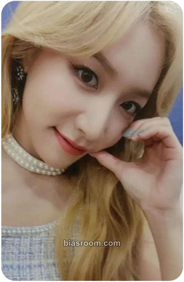 Soyeon LABOUM Blossom K-pop photocard