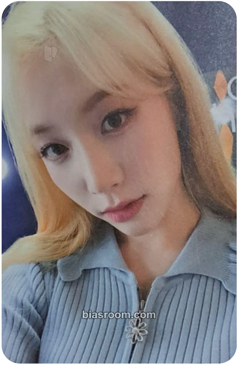 Soyeon Blossom Photocard - LABOUM - LABOUM K-pop photocard