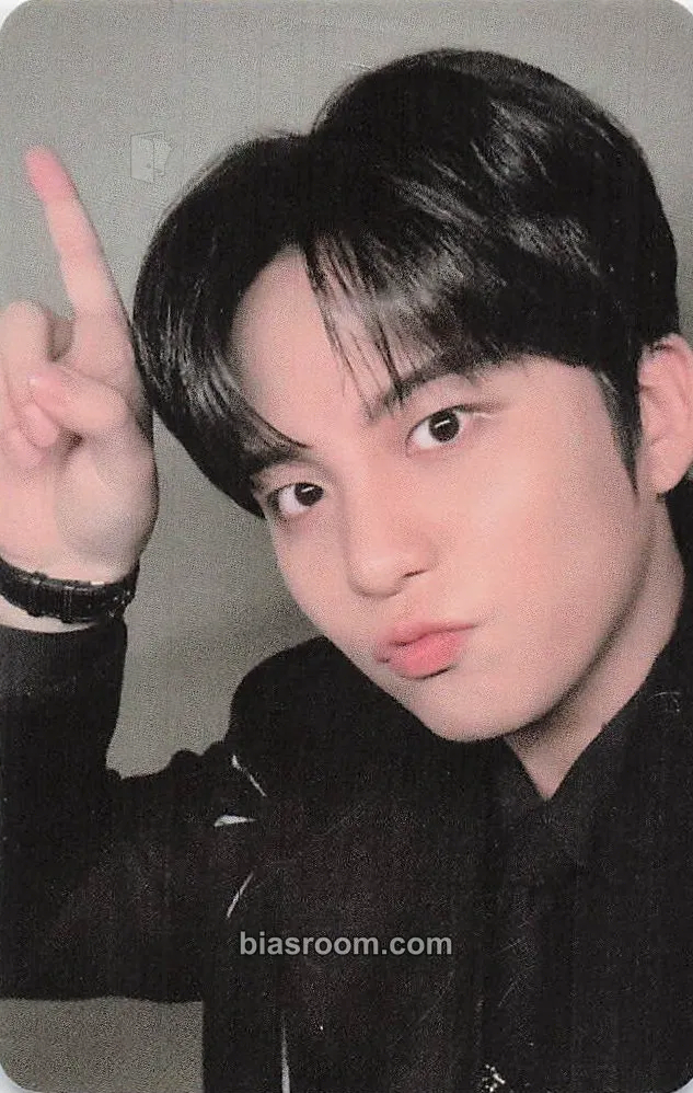 Jongho GOLDEN HOUR : Part.2 Photocard - ATEEZ - ATEEZ K-pop photocard