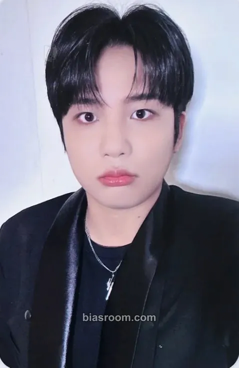 Jongho GOLDEN HOUR : Part.2 Photocard - ATEEZ - ATEEZ K-pop photocard