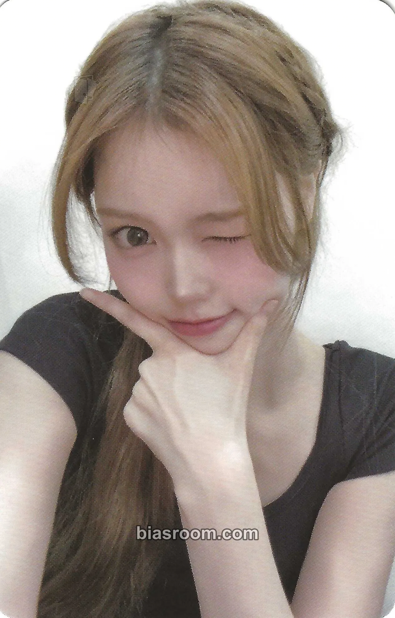 Jeong Saebi Not Just Pretty Photocard - izna - izna K-pop photocard