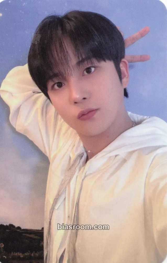 Jongho GOLDEN HOUR : Part.2 Photocard - ATEEZ - ATEEZ K-pop photocard