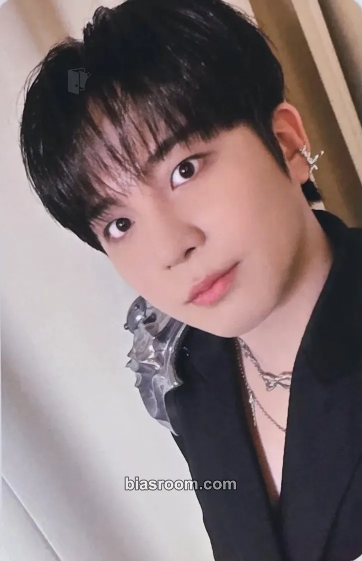 Jongho GOLDEN HOUR : Part.2 Photocard - ATEEZ - ATEEZ K-pop photocard